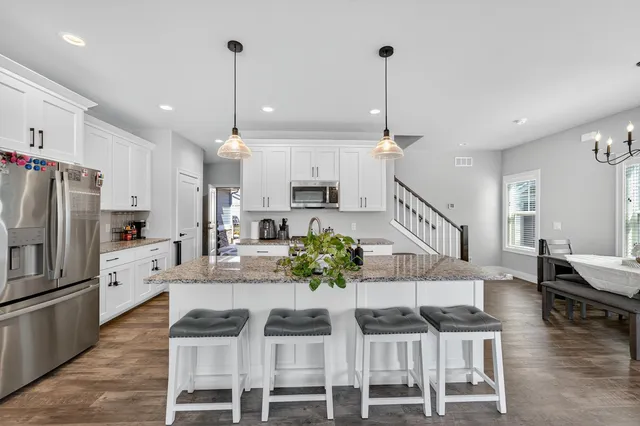 $435,000 | 4615 Bellflower Drive, DeForest, WI 53532