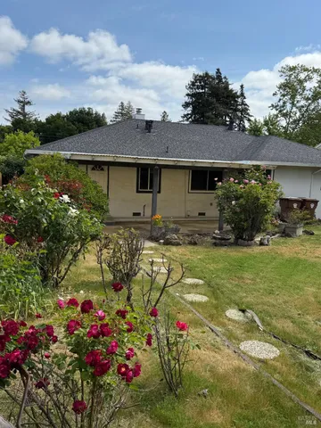 $730,000 | 525 Minahen Street, Napa, CA 94559