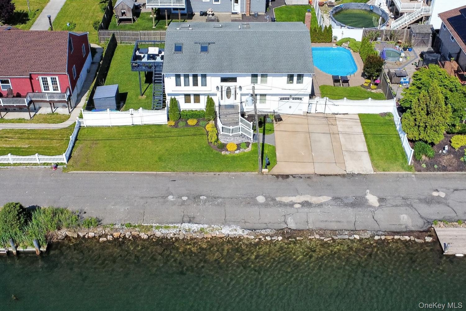 2862 Island Channel Road Seaford, NY 11783 - Photo 8 of 35