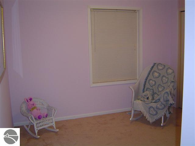 19239 Ridgeview Lane Lake Ann, MI 49650 - Photo 24 of 33 1742111-23.JPG