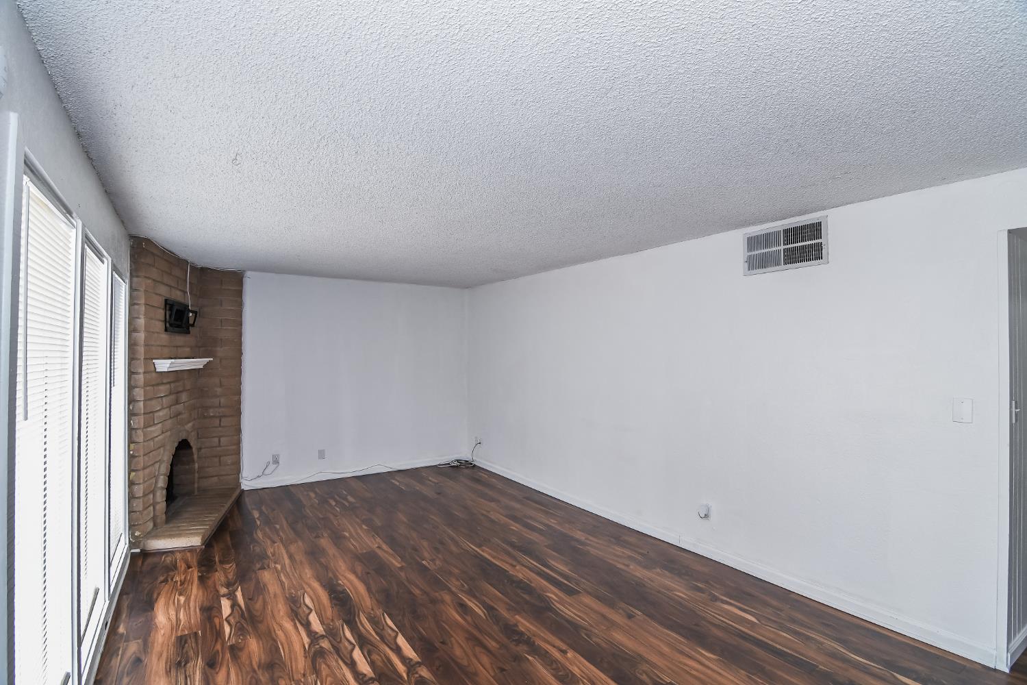 1139 Rivara Circle Sacramento, CA 95864 - Photo 8 of 72