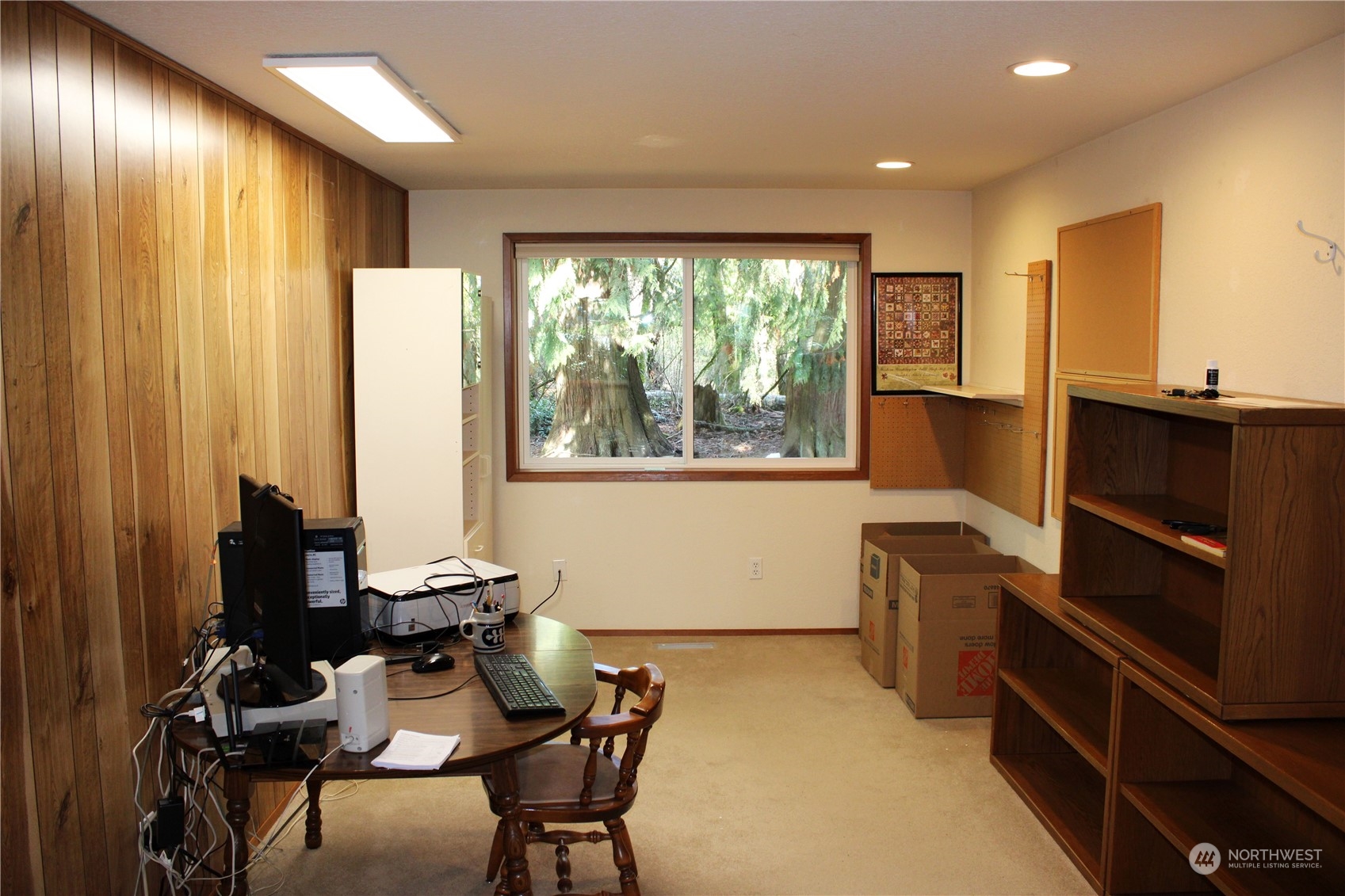365 Dungeness Meadows Sequim, WA 98382 - Photo 13 of 28 a workspace with furniture and window