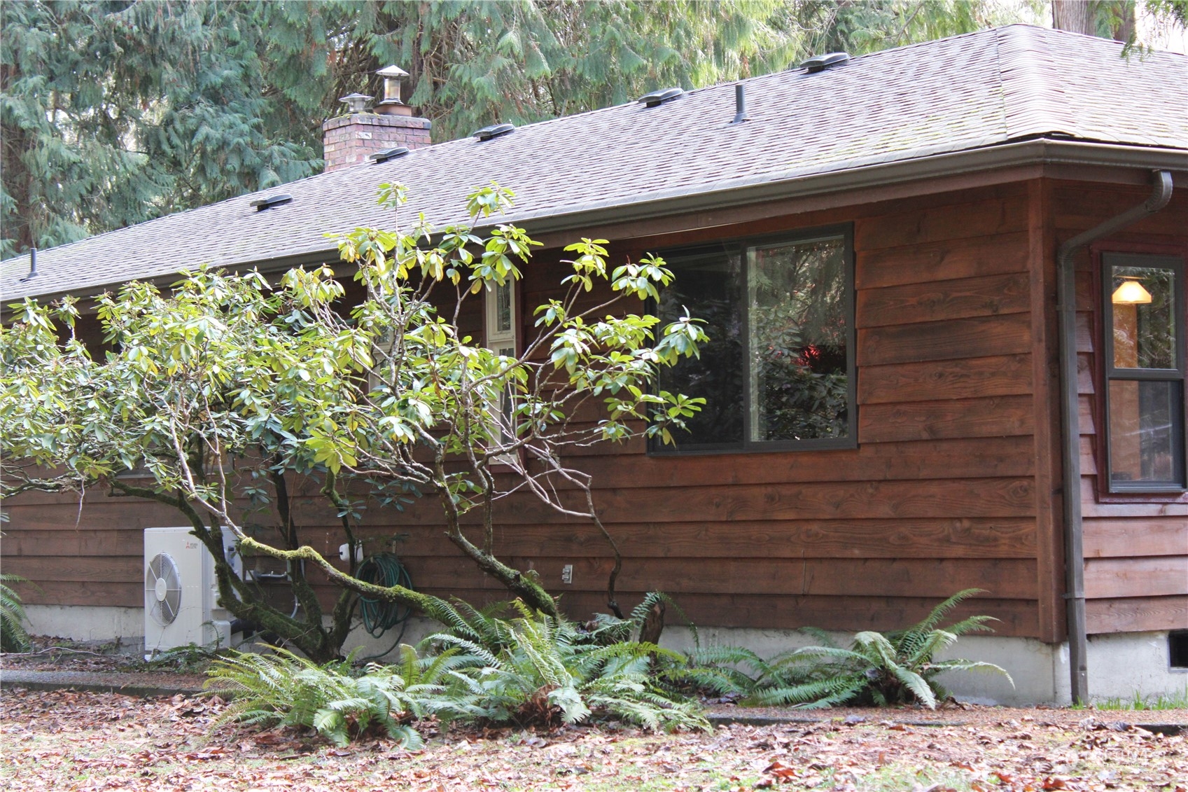365 Dungeness Meadows Sequim, WA 98382 - Photo 27 of 28 a front view of a house with garden