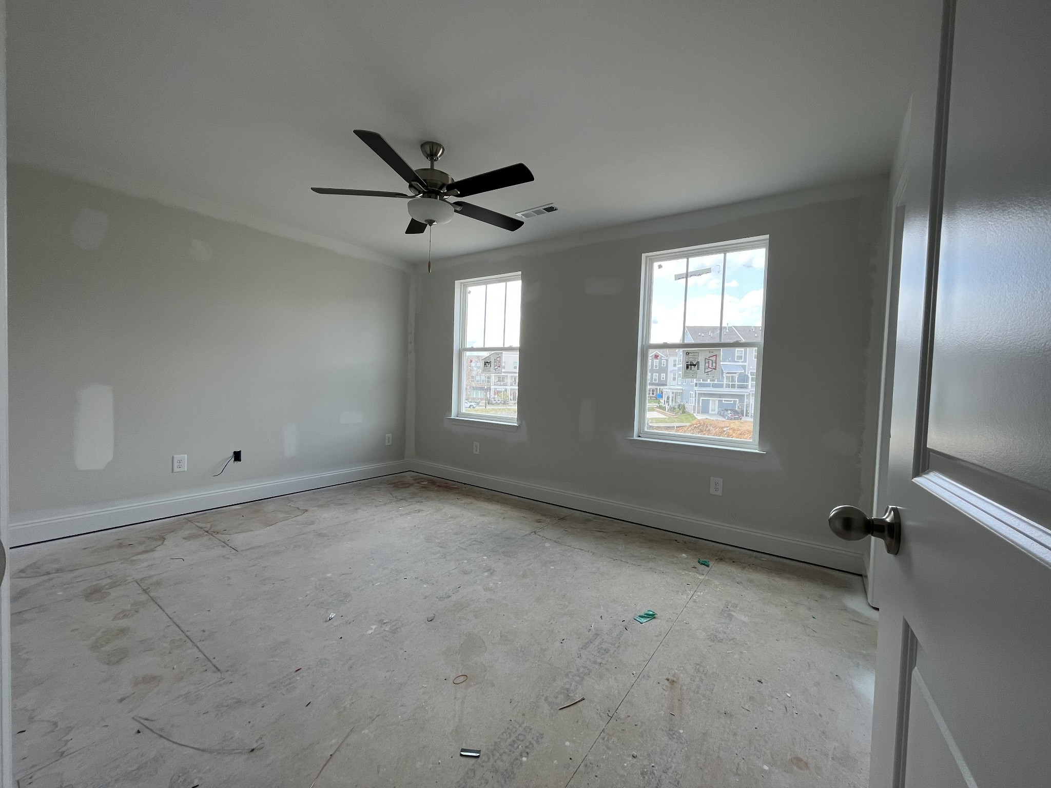 3267 Tasker Drive Nashville, TN 37013 - Photo 13 of 15 a view of an empty room with a window