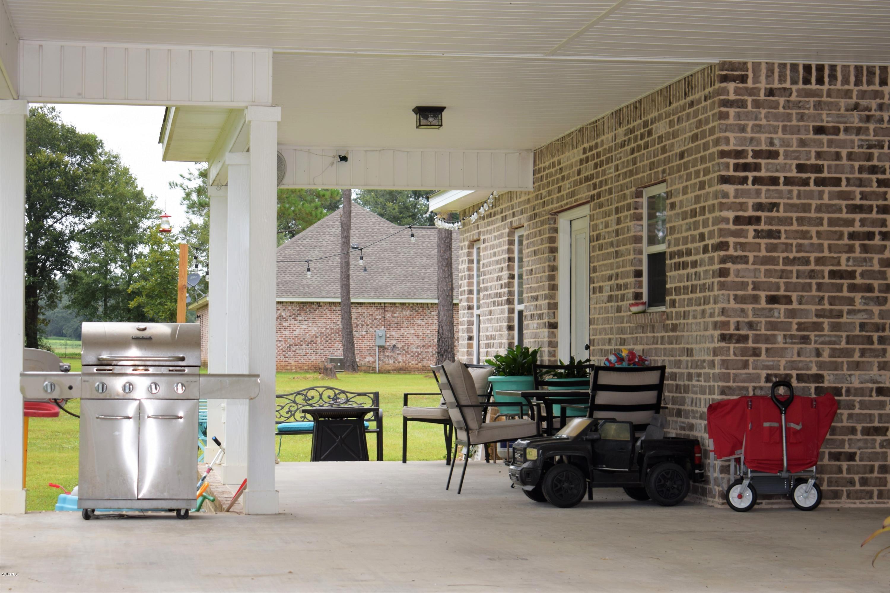 213 Blue Spring Road Lucedale, MS 39452 - Photo 31 of 38 DSC_0011