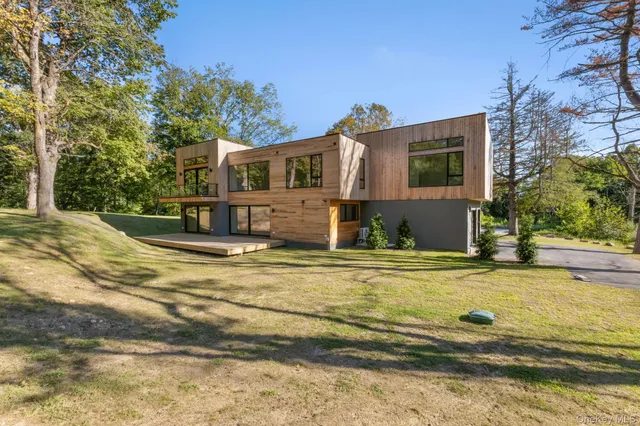 $2,850,000 | 28 McLain Street, Bedford Corners, NY 10549