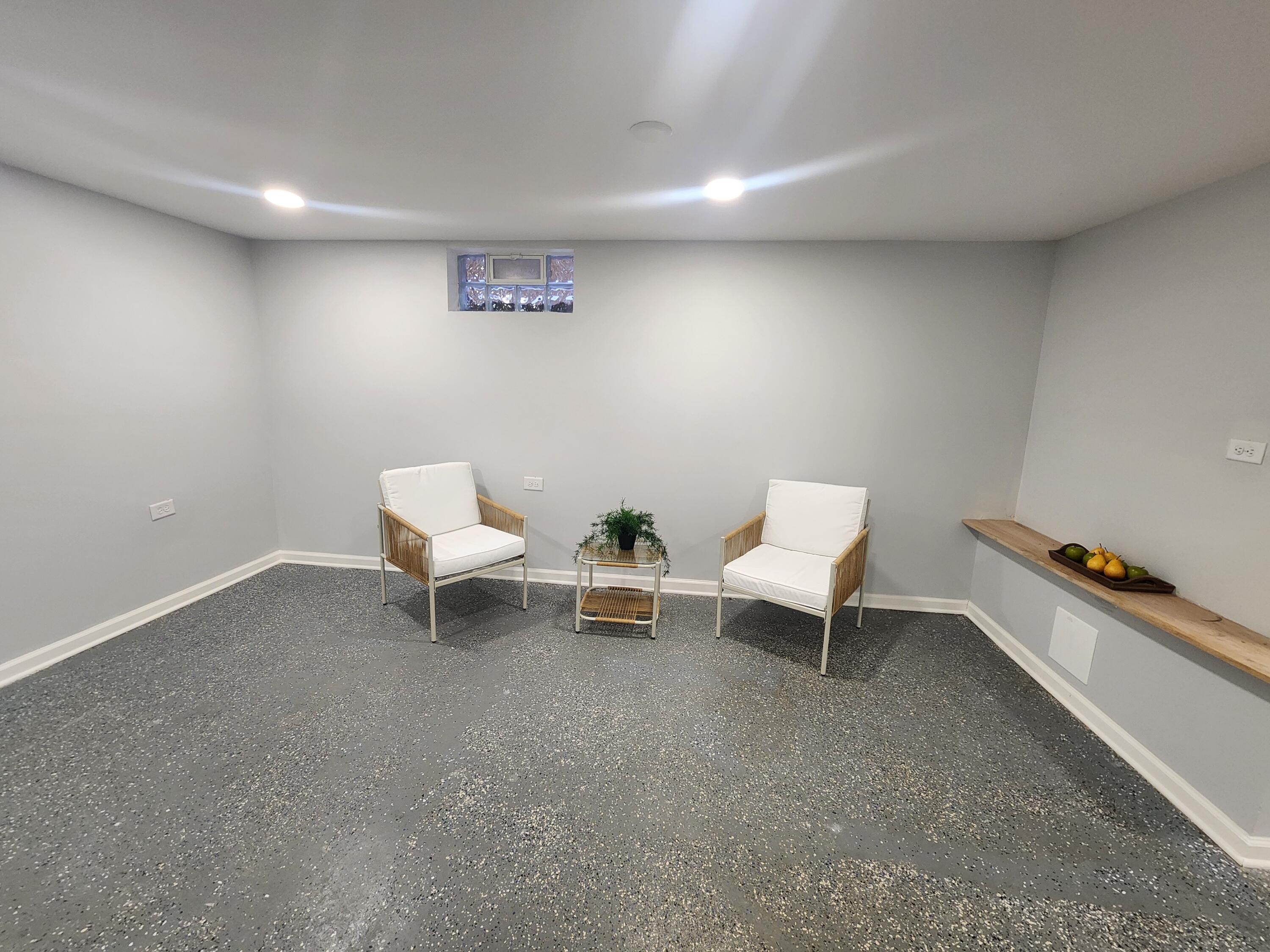 851 Johnson Street Gary, IN 46402 - Photo 11 of 24 a living room with furniture