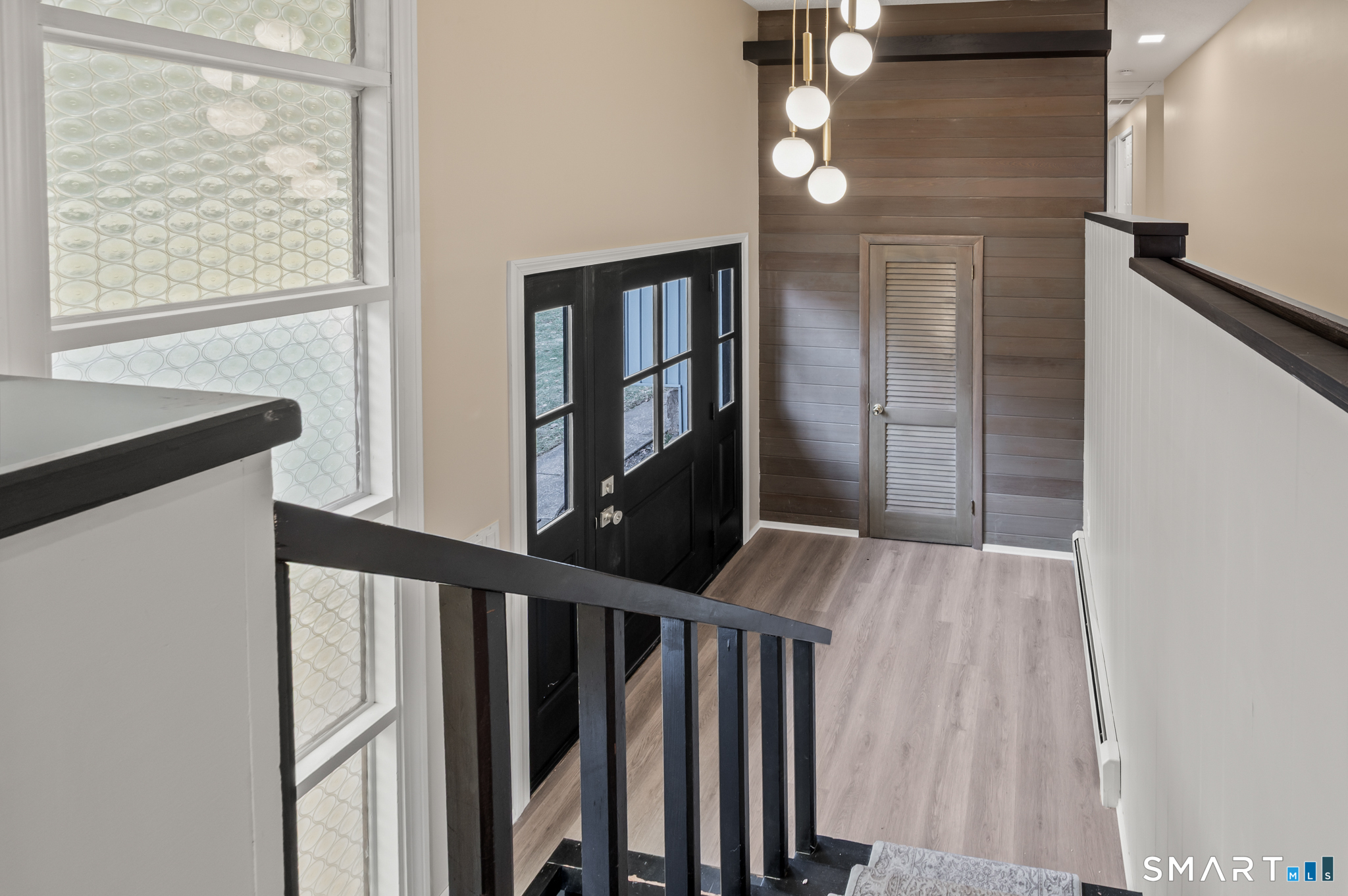 252 Blue Ridge Drive Manchester, CT 06040 - Photo 15 of 40 Split-level entry with access to main and lower living areas.