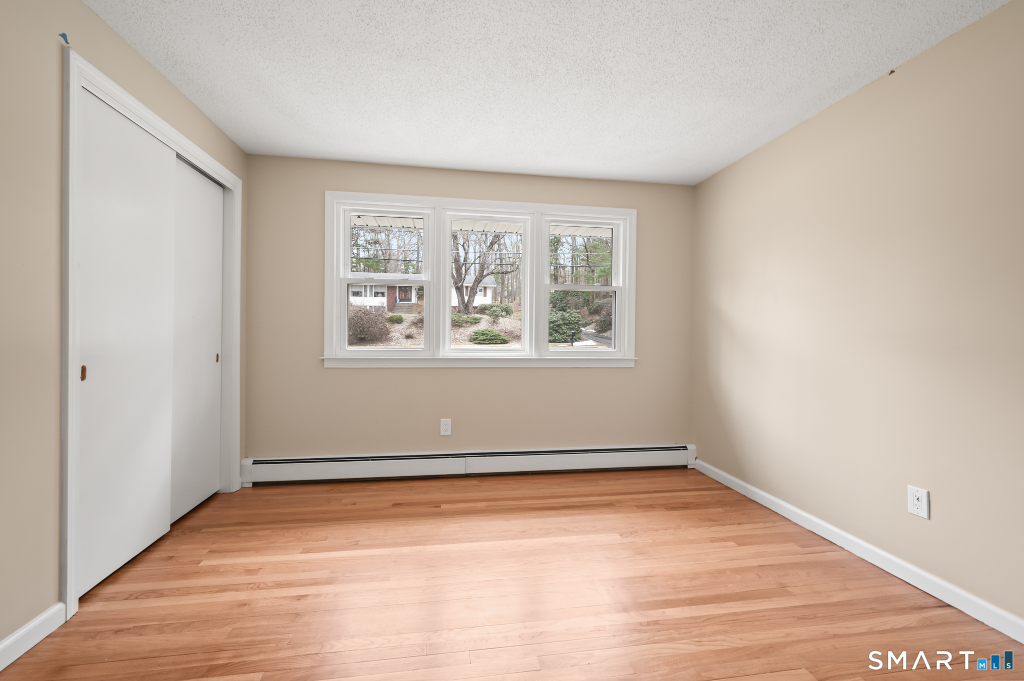 252 Blue Ridge Drive Manchester, CT 06040 - Photo 24 of 40 Main floor bedroom.