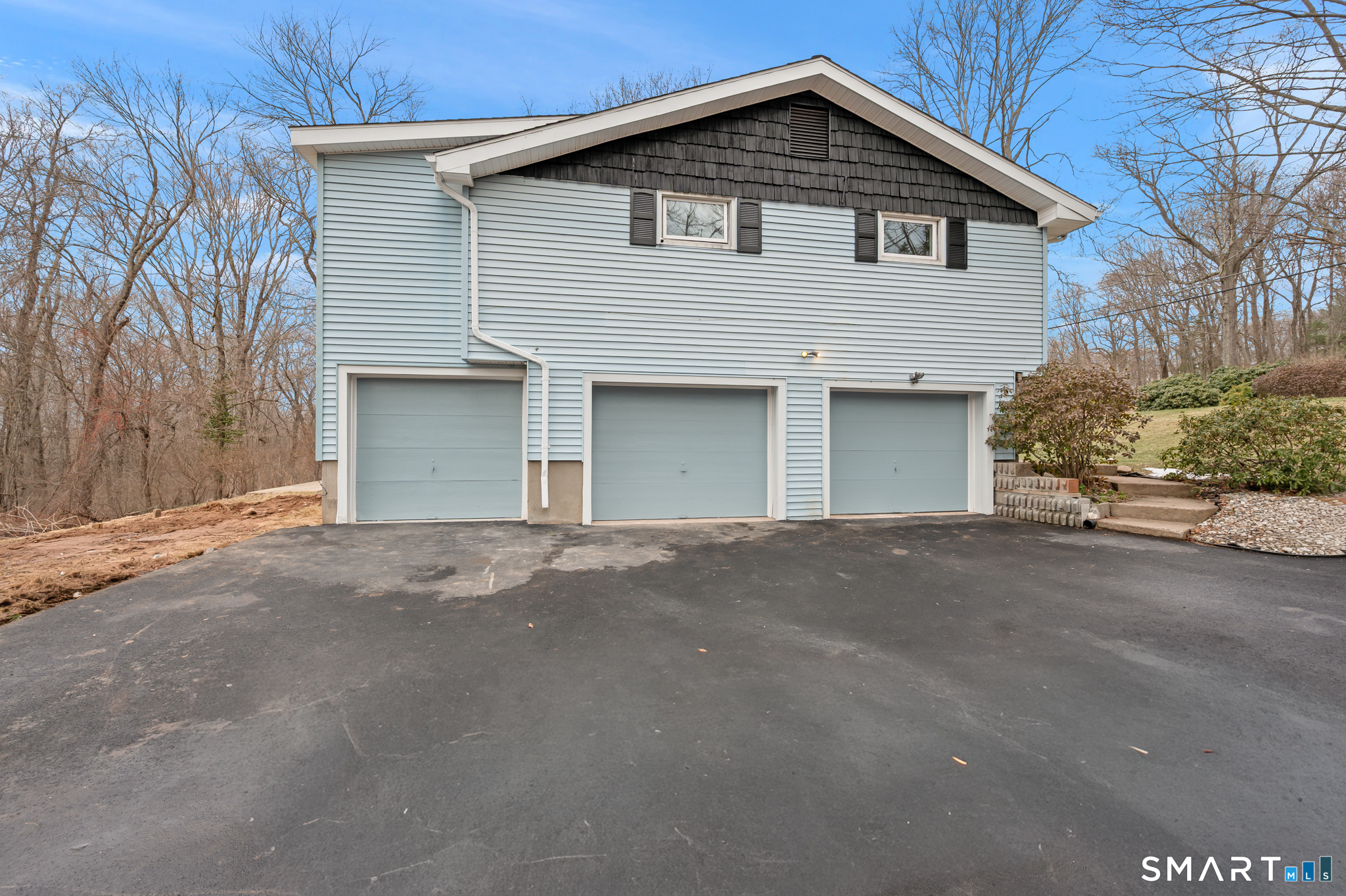 252 Blue Ridge Drive Manchester, CT 06040 - Photo 38 of 40 New driveway with ample parking for multiple vehicles.