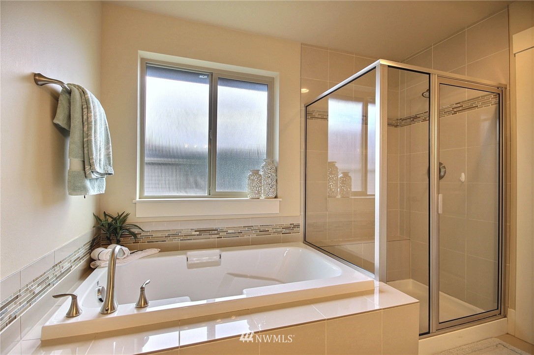 5220 Northeast 11th Court Renton, WA 98059 - Photo 13 of 24