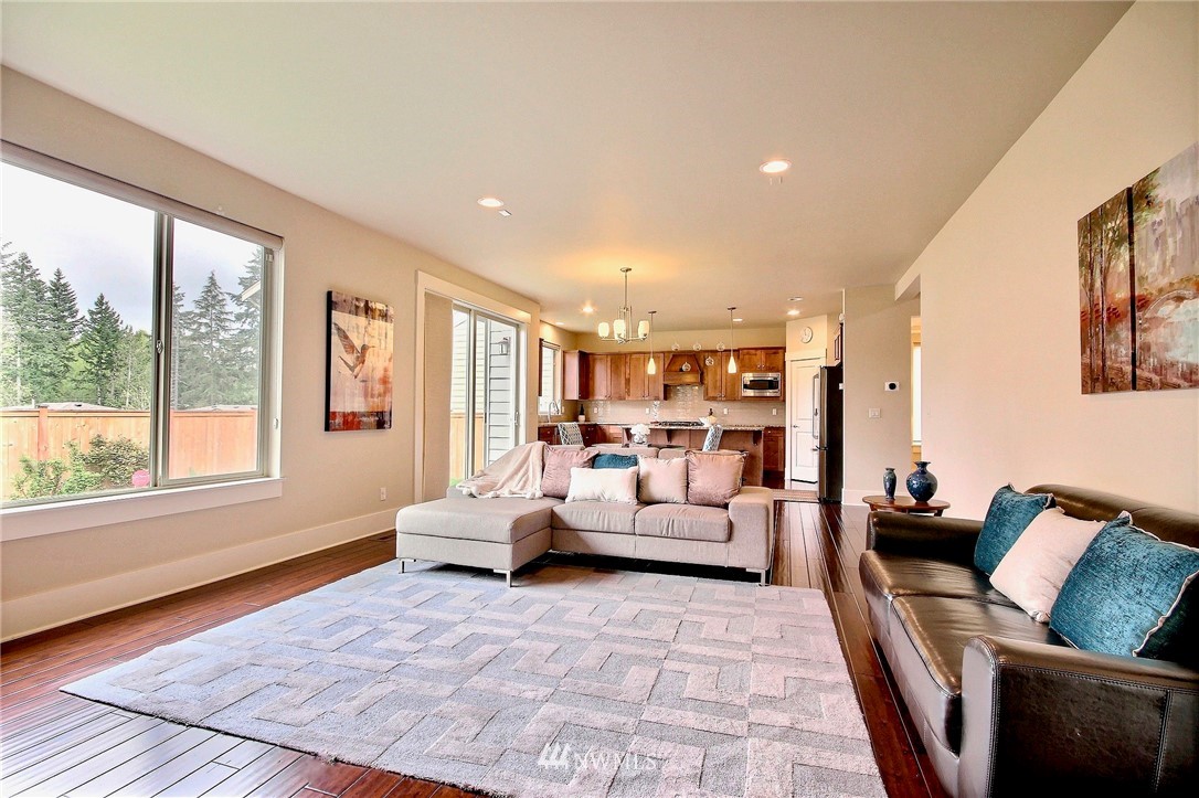 5220 Northeast 11th Court Renton, WA 98059 - Photo 7 of 24