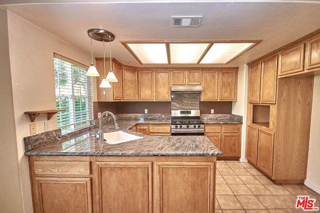 7236 Rancho Rosa Way Rancho Cucamonga, CA 91701 - Photo 8 of 29 Gallery Image 8