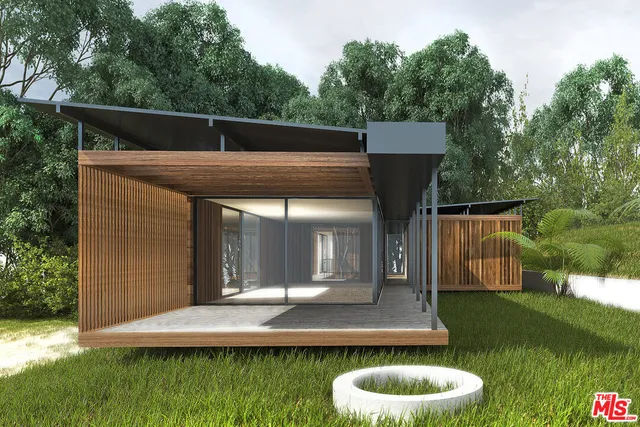 a view of an house with backyard space and swimming pool