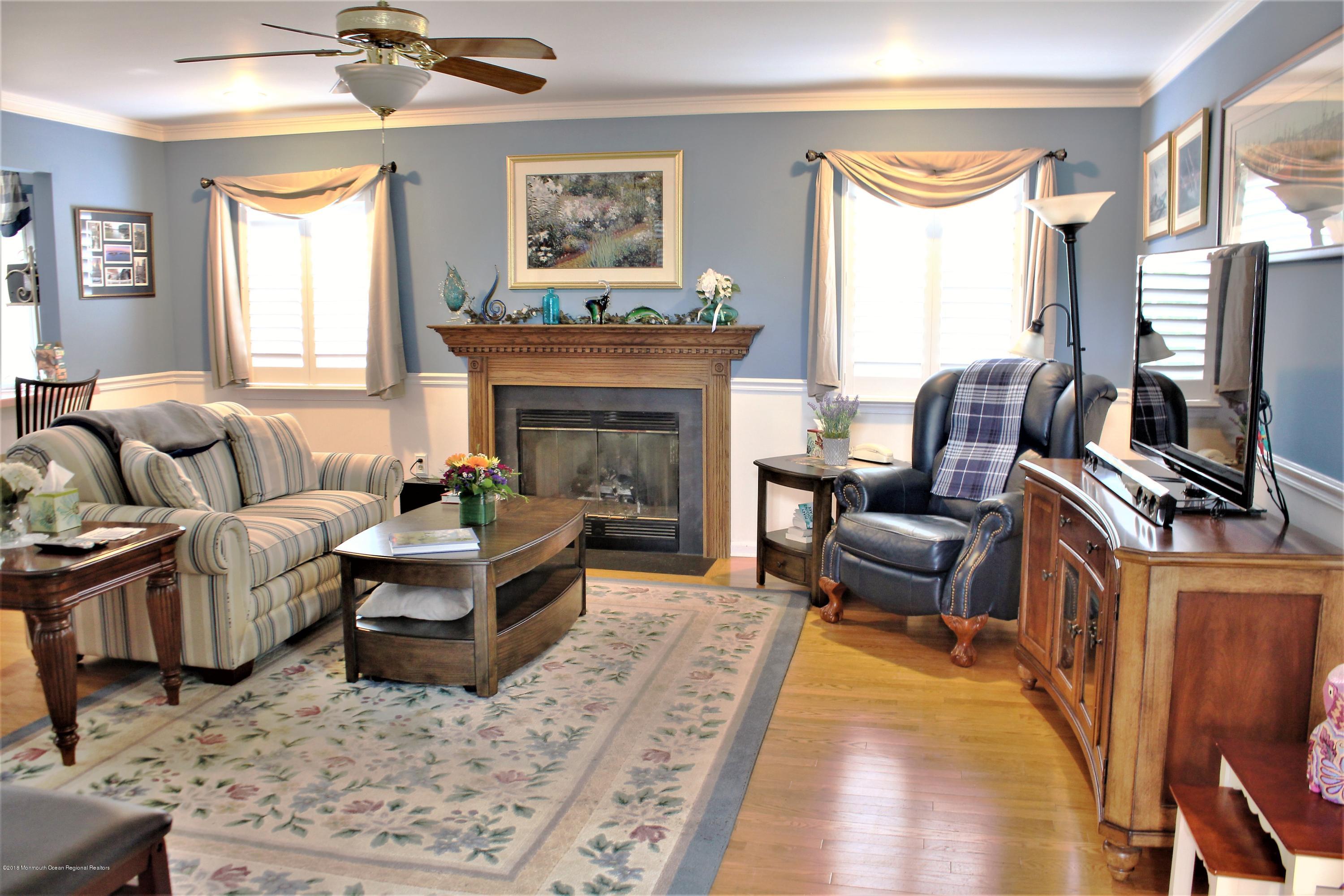 32 Netty Street Howell, NJ 07731 - Photo 10 of 52 living room