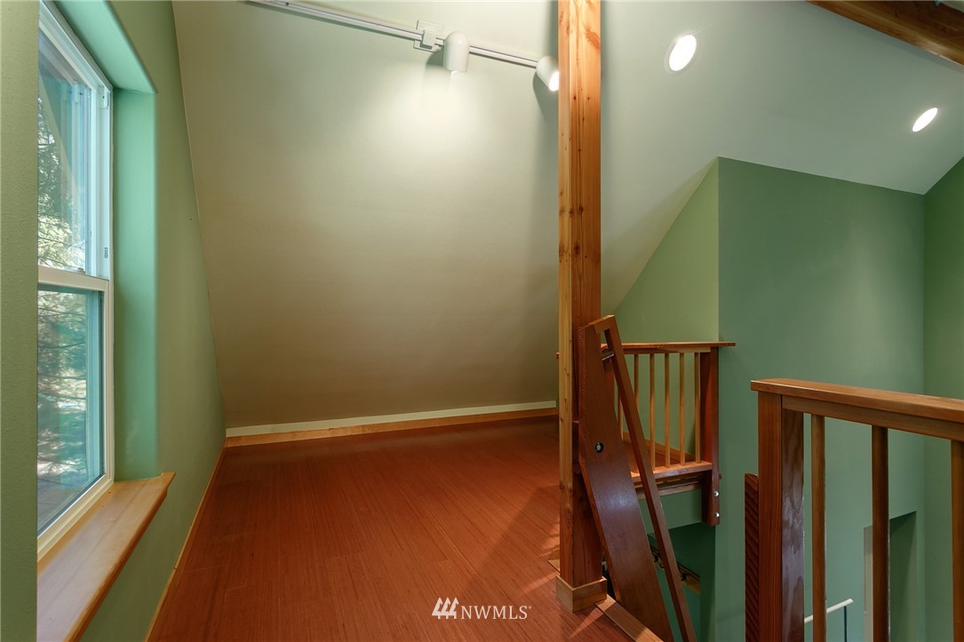 21012 Pinnacle Road Glacier, WA 98244 - Photo 27 of 34 Gallery Image 27