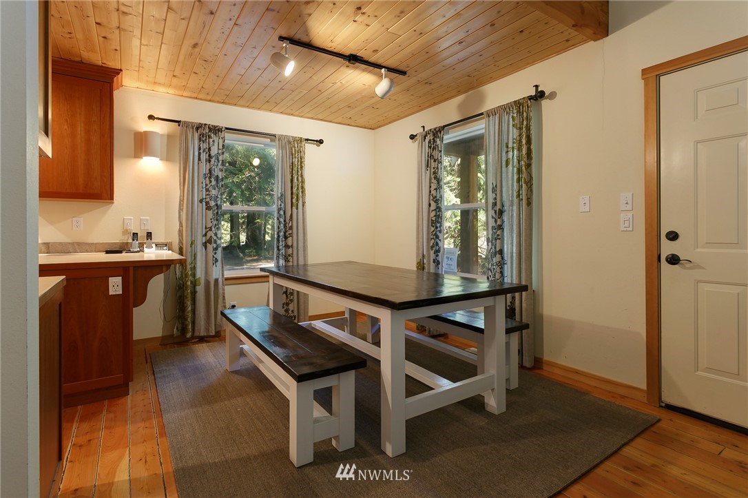 21012 Pinnacle Road Glacier, WA 98244 - Photo 6 of 34 Gallery Image 6