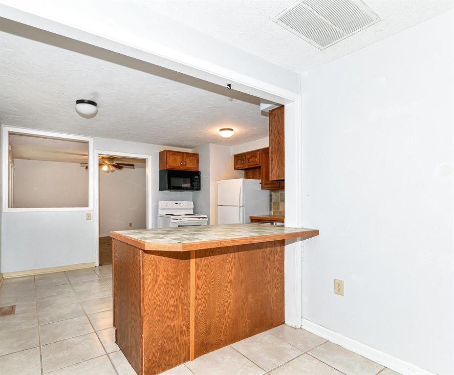 529 Iron Bridge Road Cicero, IN 46034 - Photo 6 of 22 Gallery Image 6