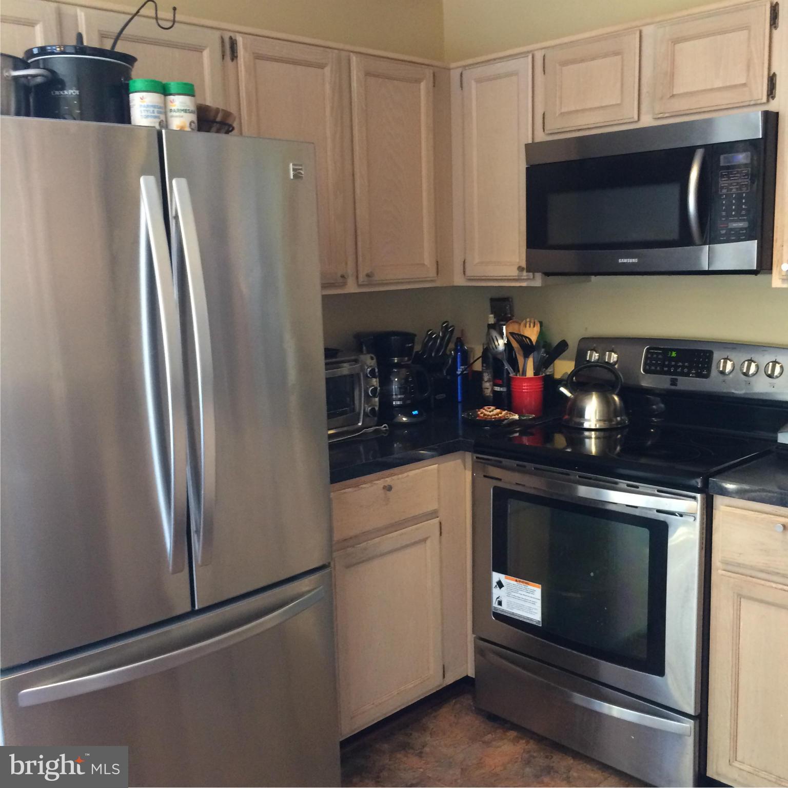 4477 Cole Farm Road Baltimore, MD 21236 - Photo 6 of 27 Kitchen