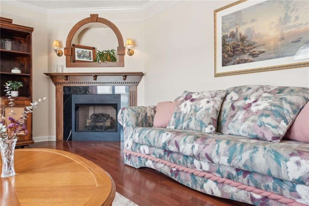 320 Talon Drive Irwin, PA 15642 - Photo 10 of 37 a living room with a couch