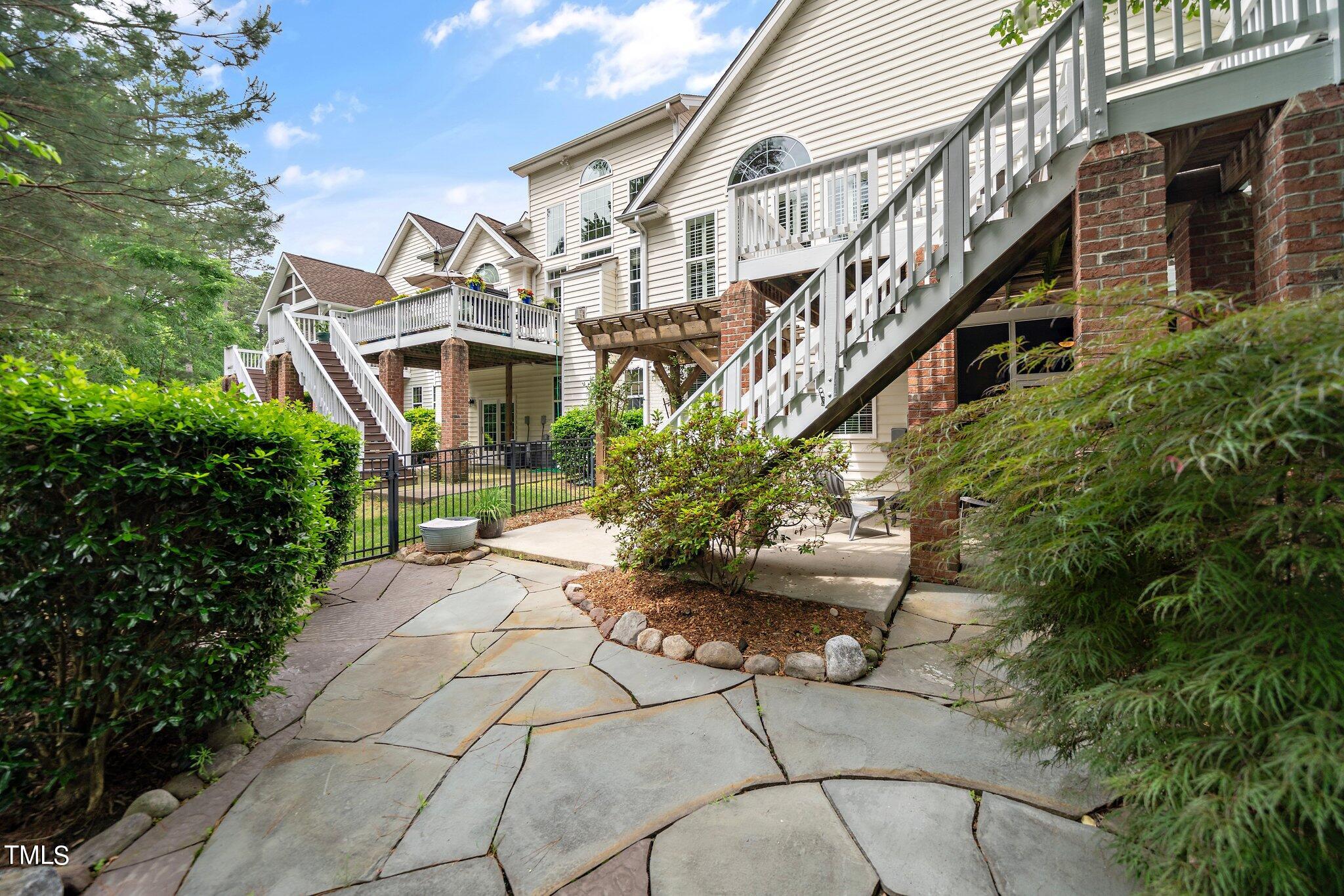 11514 Helmond Way Raleigh, NC 27617 - Photo 48 of 56 48-web-or-mls-11514 Helmond Way-50 copy