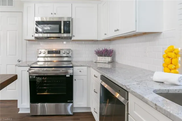 $375,000 | 6407 Lake Brandt Road, Summerfield, NC 27358