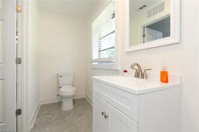 $375,000 | 6407 Lake Brandt Road, Summerfield, NC 27358