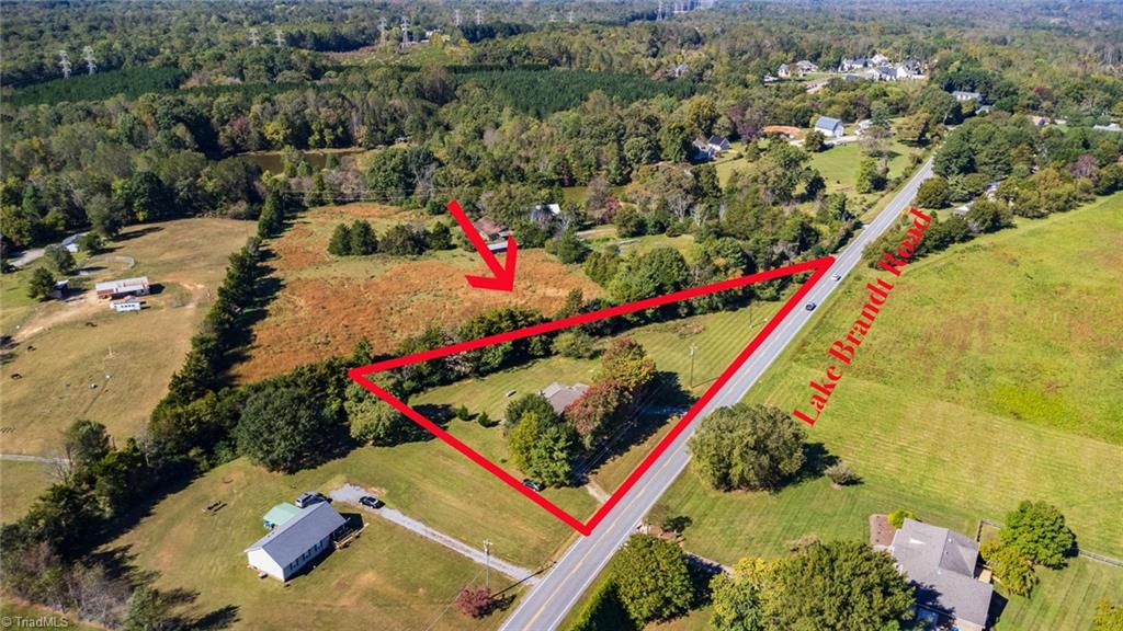 6407 Lake Brandt Road Summerfield, NC 27358 - Photo 6 of 43