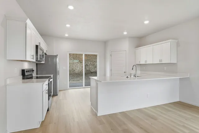 $469,995 | 5215 East McKinnon Lane, Spokane, WA 99217