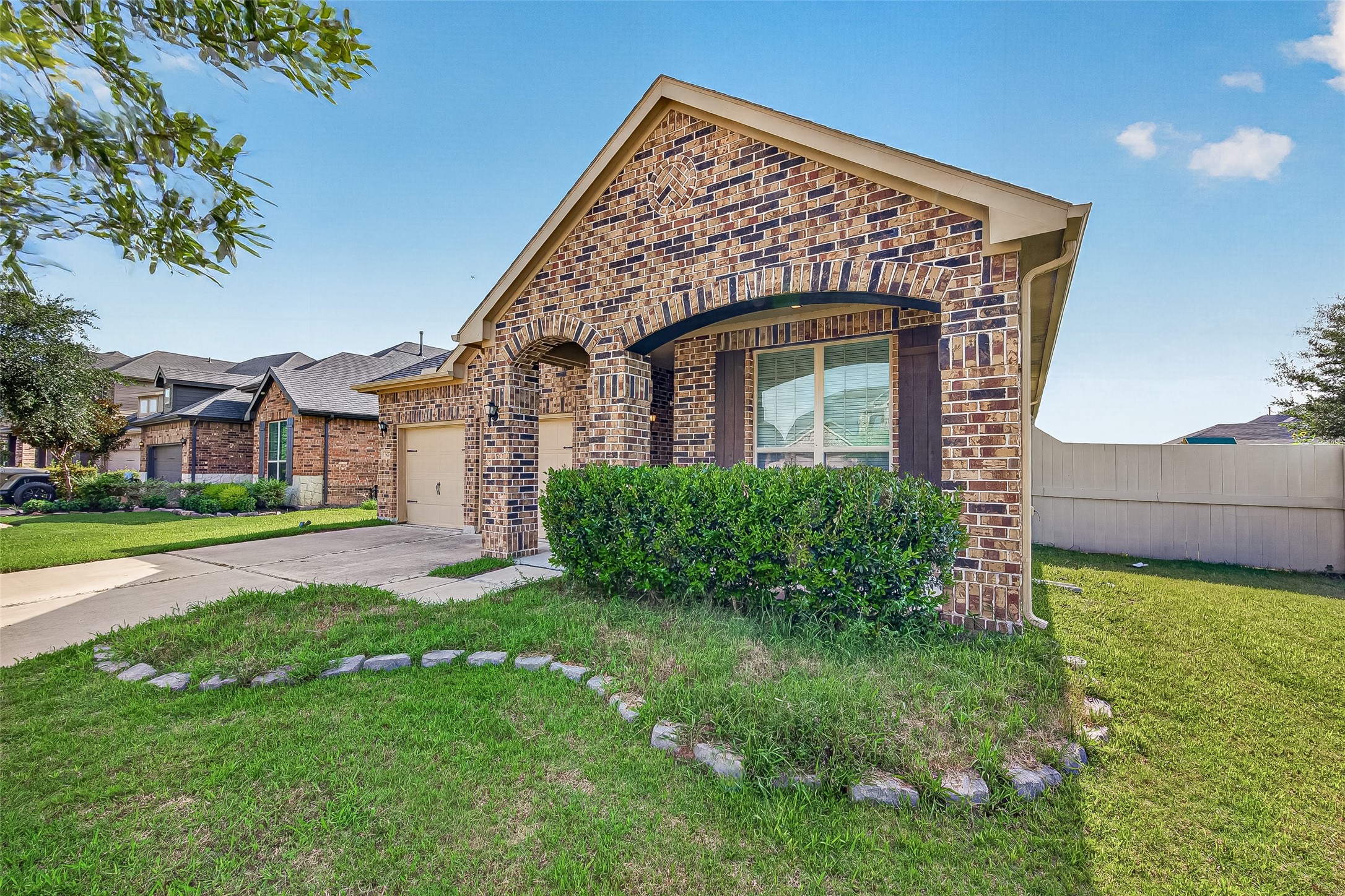 507 KELLEY GREEN Court Rosenberg, TX 77469 - Photo 2 of 43