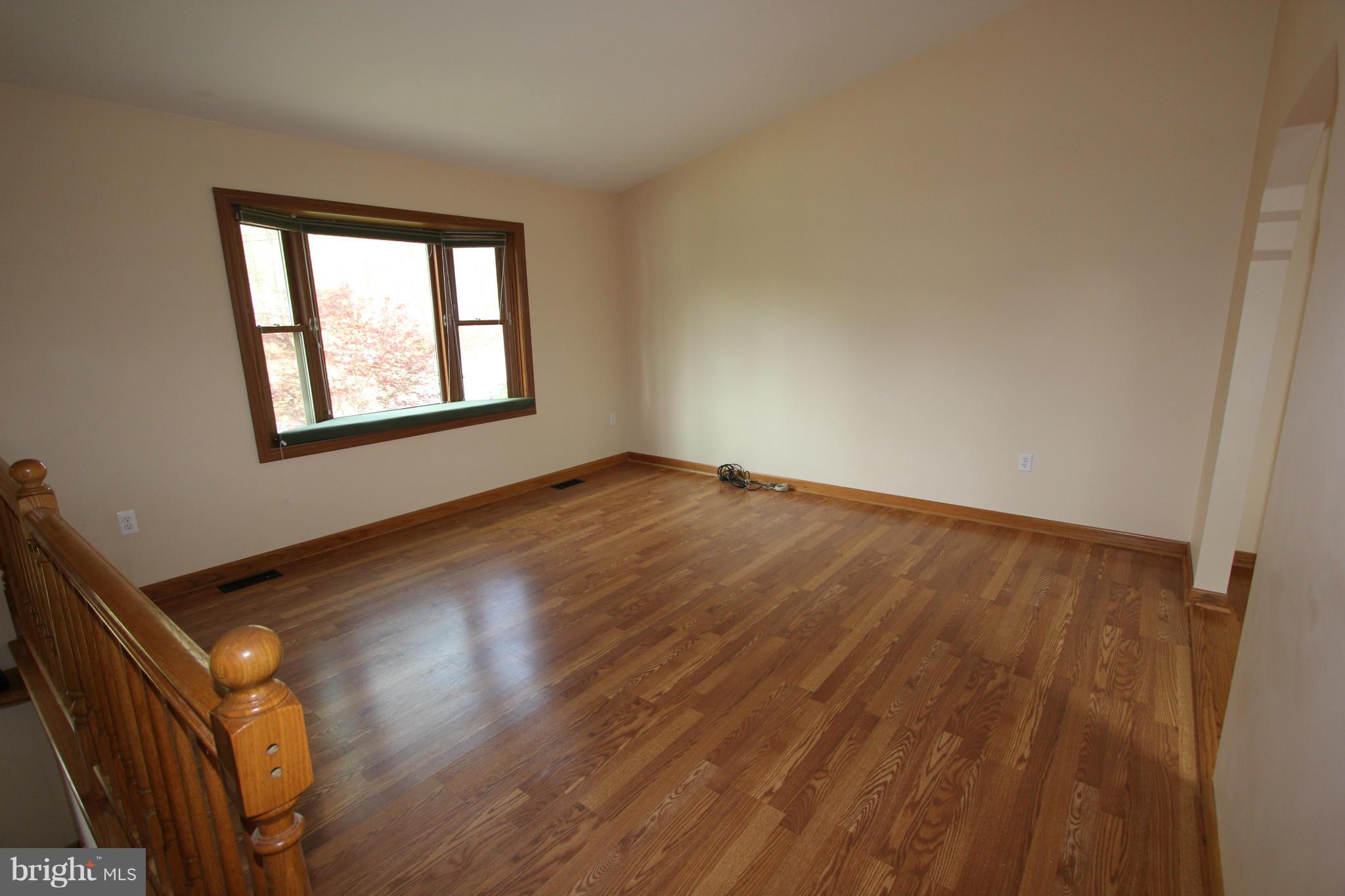 10257 Greystone Road Manassas, VA 20111 - Photo 3 of 19 Family Room