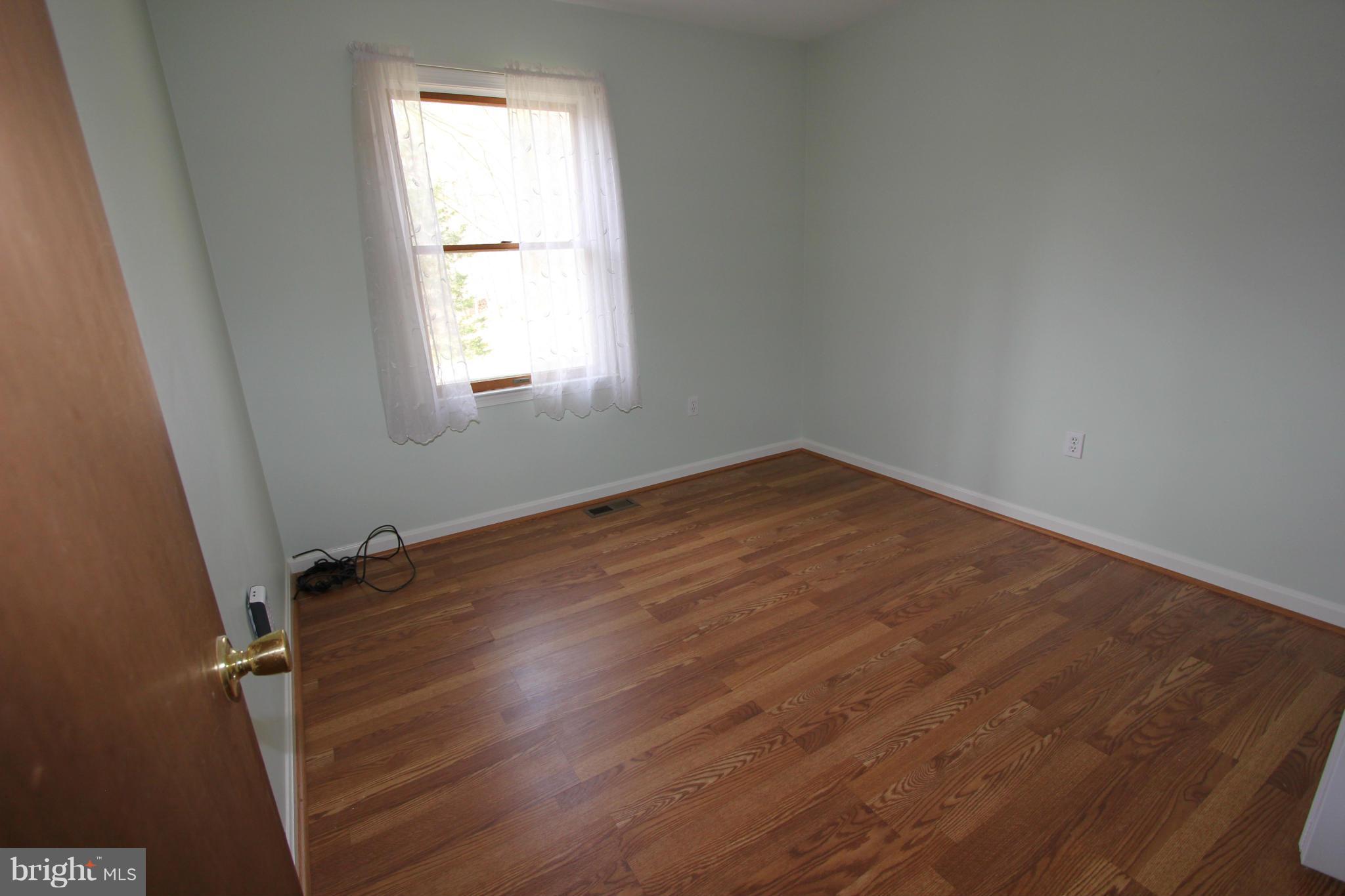 10257 Greystone Road Manassas, VA 20111 - Photo 10 of 19 Bedroom