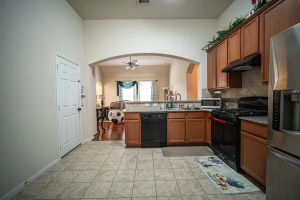 $2,300 | 4138 Falvel Shadow Creek Drive, Spring, TX 77389