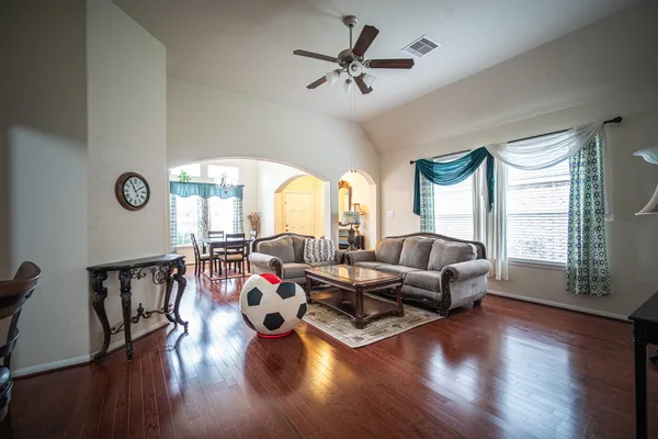 $2,300 | 4138 Falvel Shadow Creek Drive, Spring, TX 77389