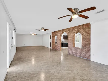 $425,000 | 3413 County Road 326, Alvin, TX 77511