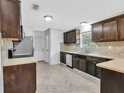 $425,000 | 3413 County Road 326, Alvin, TX 77511