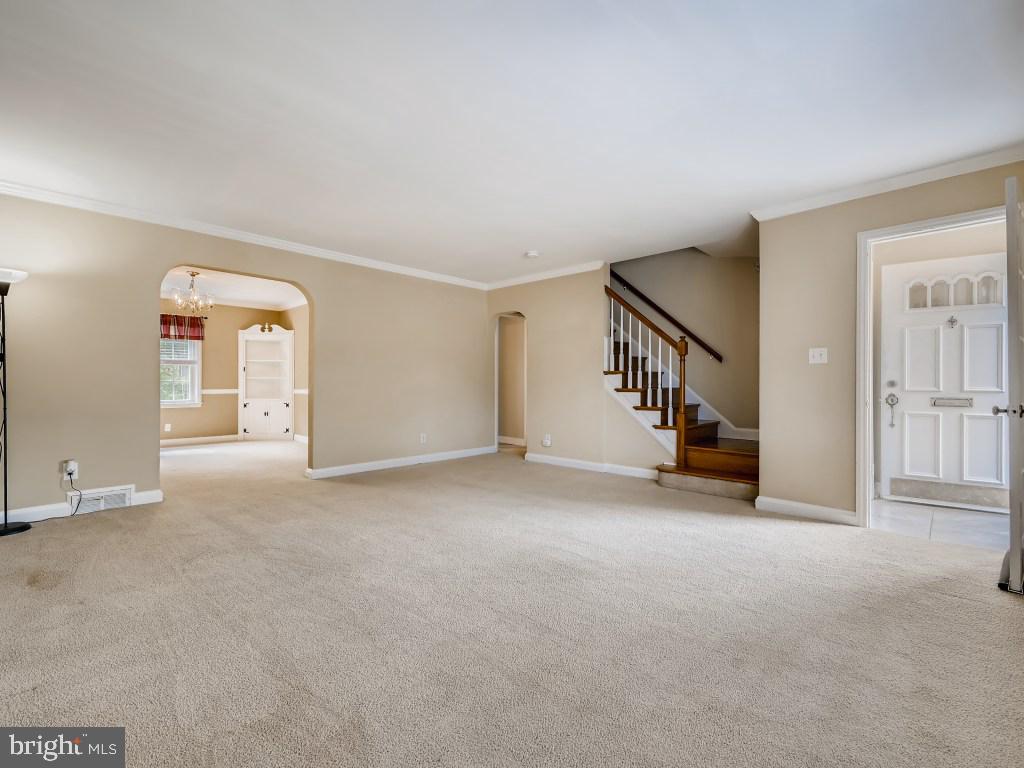 1810 Edgewood Road Towson, MD 21286 - Photo 7 of 32