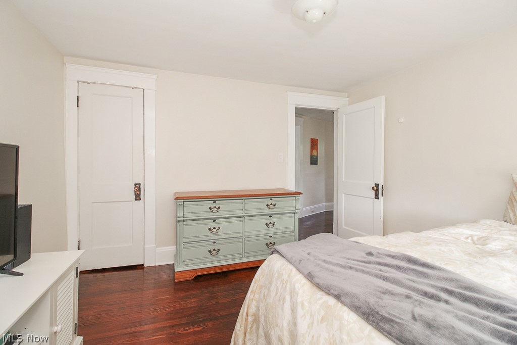 3800 Parkdale Road Cleveland, OH 44121 - Photo 21 of 32