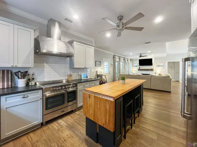 $334,900 | 27780 Lakeshore Drive, Walker, LA 70785