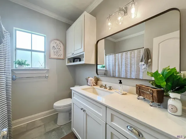 $334,900 | 27780 Lakeshore Drive, Walker, LA 70785