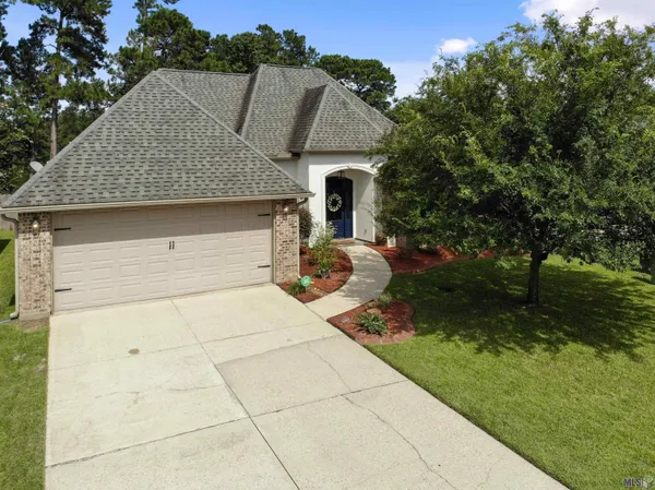 $319,900 | 27780 Lakeshore Drive, Walker, LA 70785