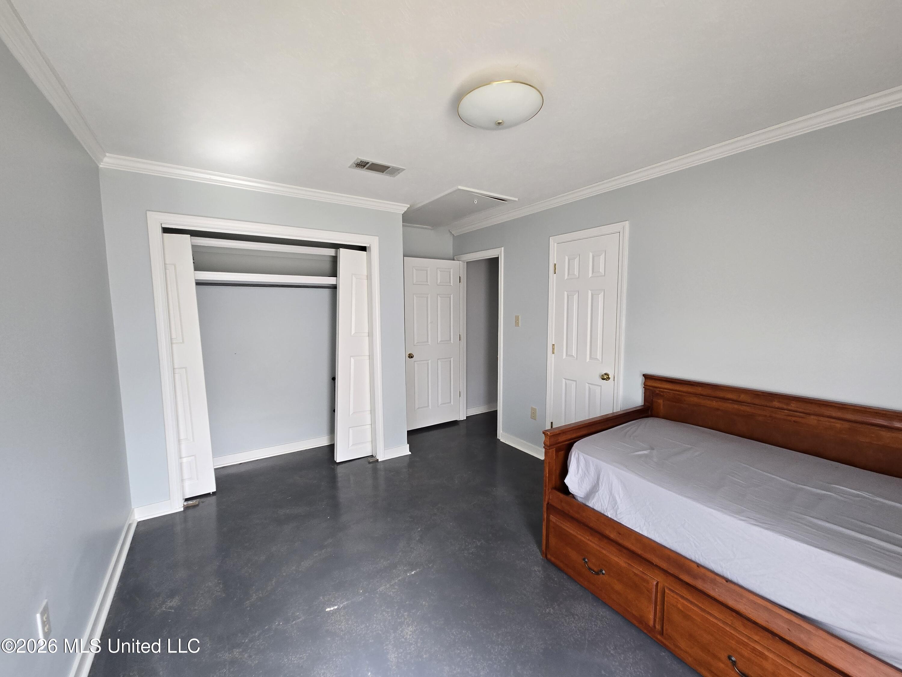 5422 River Thames Road Jackson, MS 39211 - Photo 13 of 40 Bedroom 1 (1)