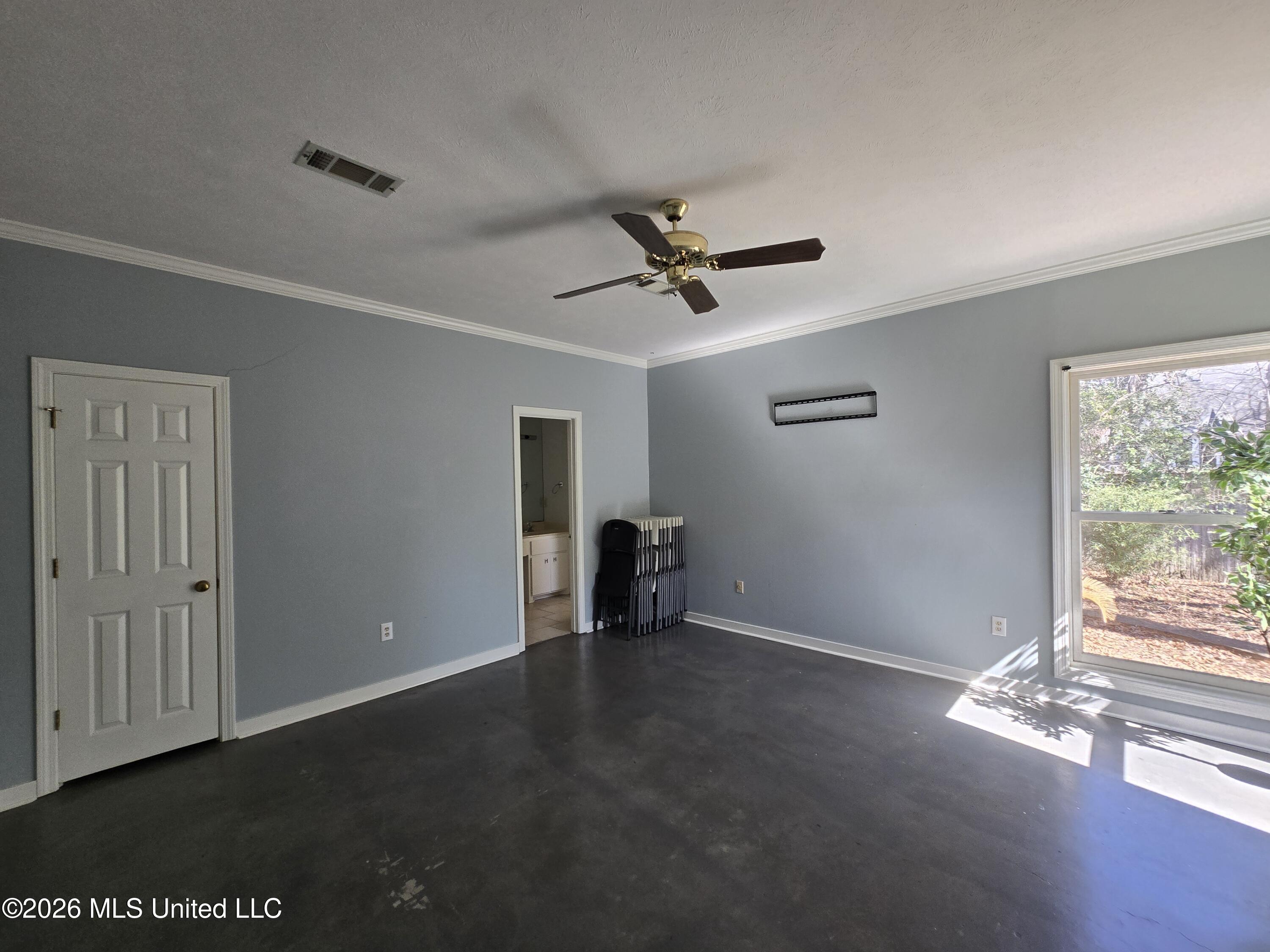5422 River Thames Road Jackson, MS 39211 - Photo 29 of 40 Master Bedroom (1)
