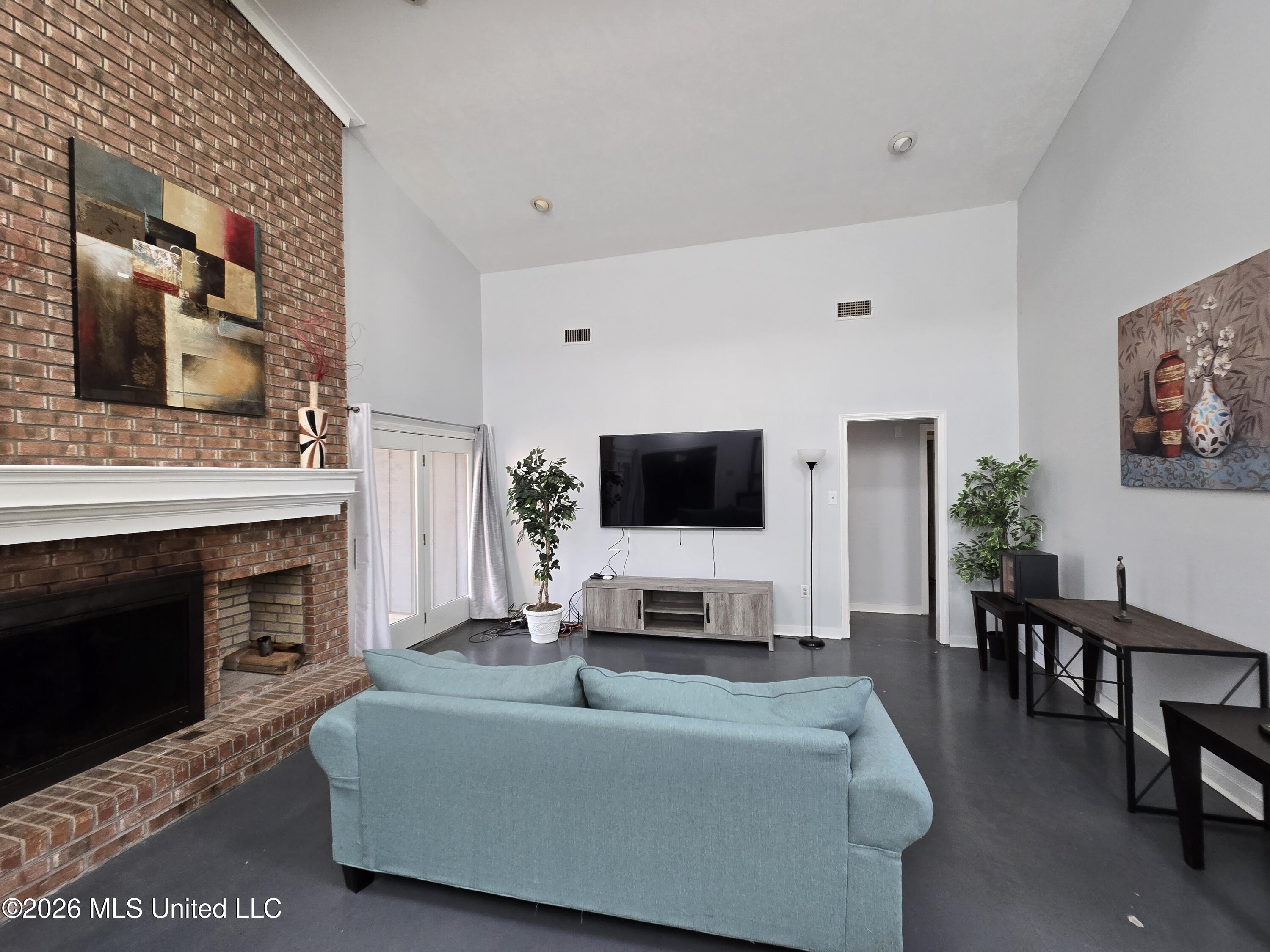 5422 River Thames Road Jackson, MS 39211 - Photo 7 of 40 Den (3)