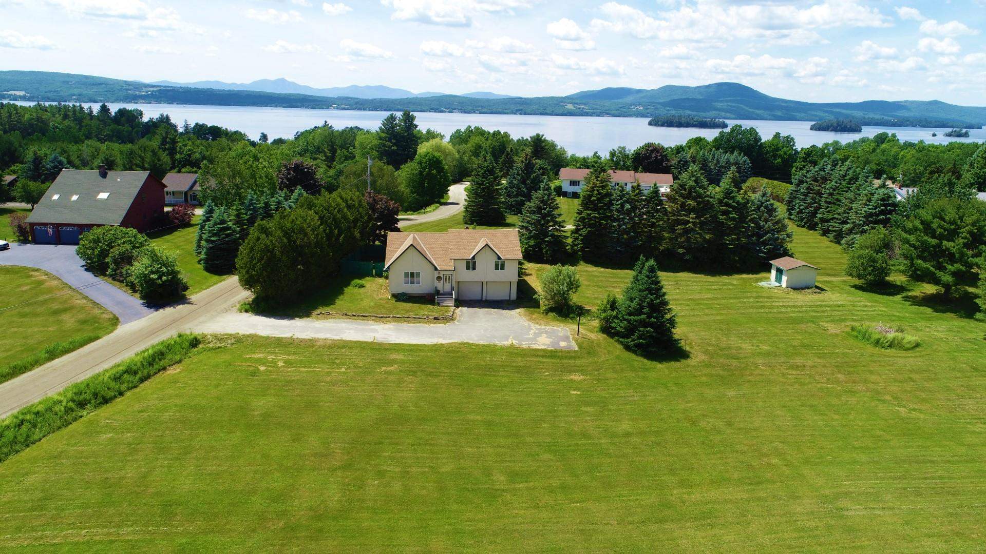 287 Lakeview Drive Derby, VT 05855 - Photo 2 of 28