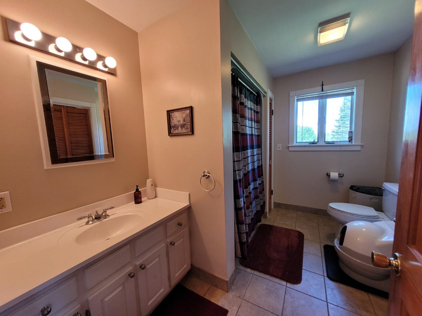 287 Lakeview Drive Derby, VT 05855 - Photo 13 of 28