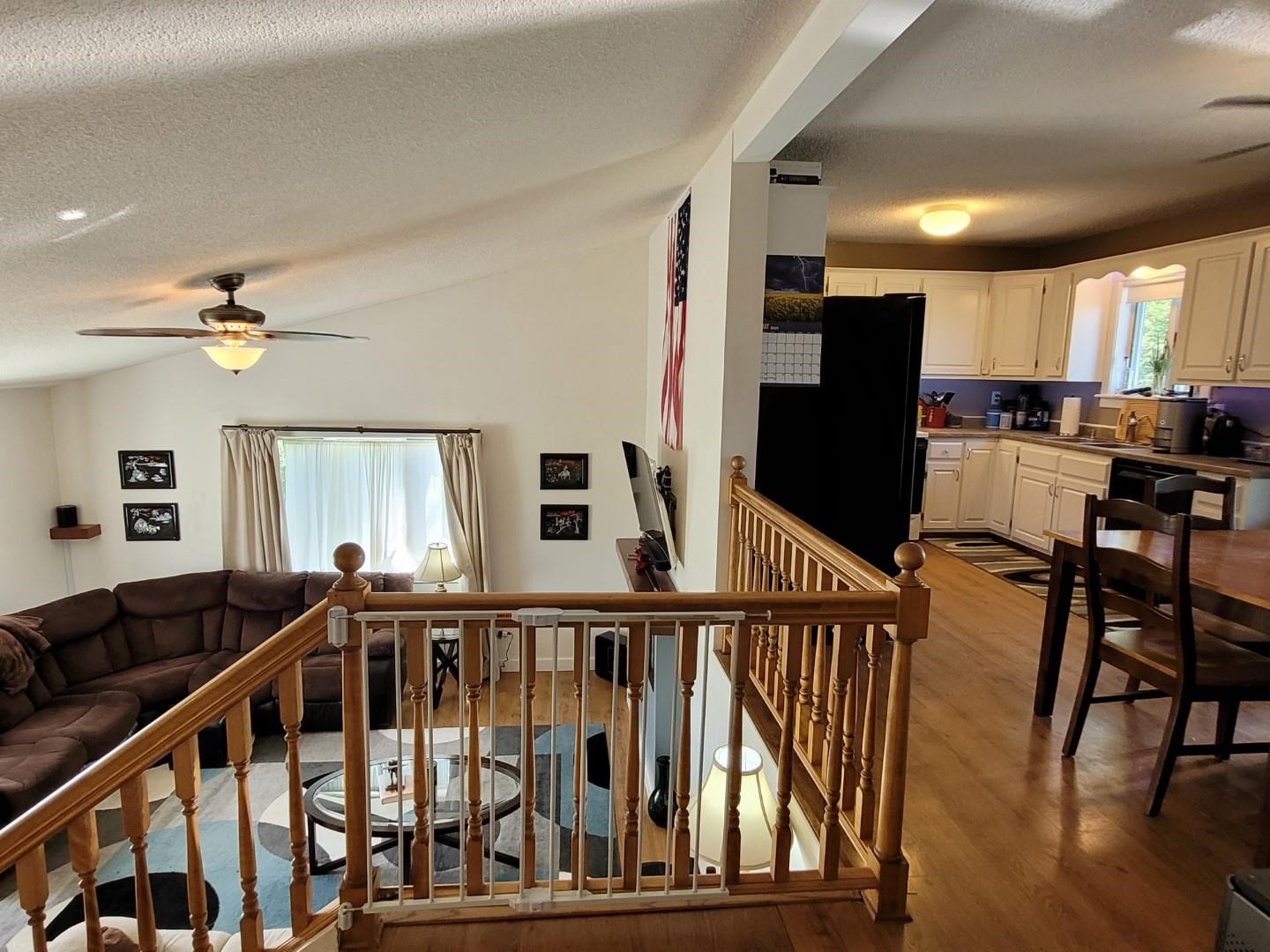 287 Lakeview Drive Derby, VT 05855 - Photo 6 of 28