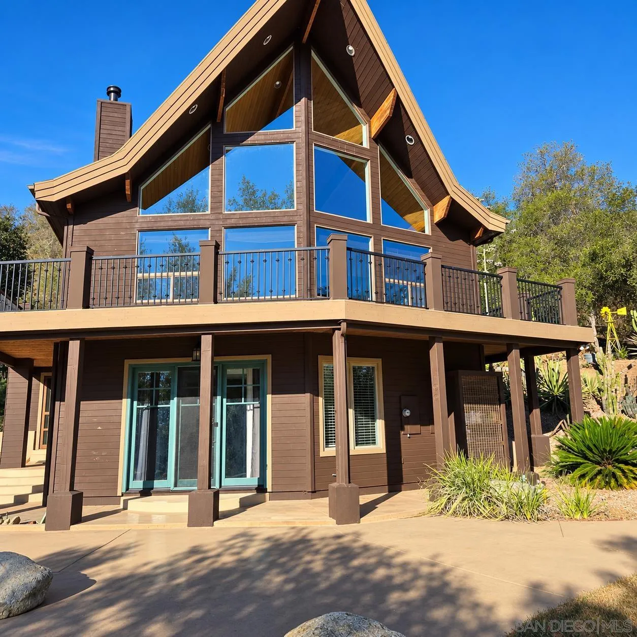 32610 Lilac Road Valley Center, CA 92082 - Photo 3 of 28 Gallery Image 3