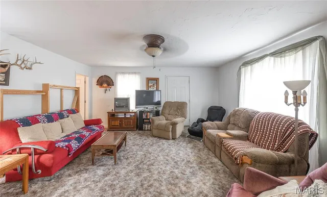 $175,000 | 16761 State Rte B, St. James, MO 65559