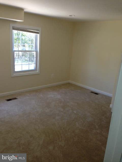 9342 Holsey Road Damascus, MD 20872 - Photo 5 of 8 Interior (General)